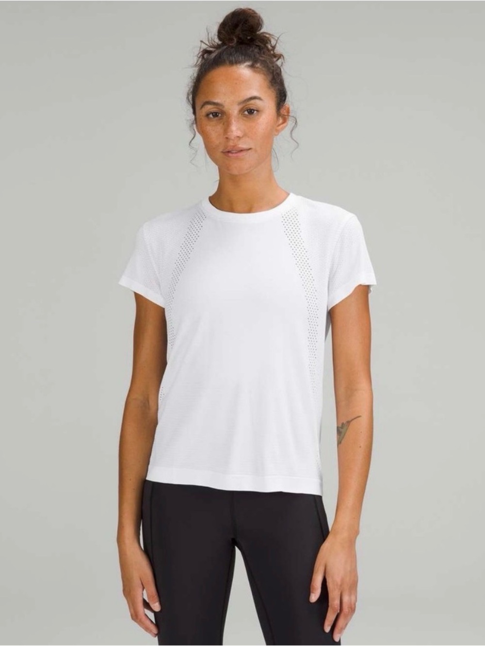Lululemon Train to Be Short-Sleeve Shirt 6 White Running Workout Activewear